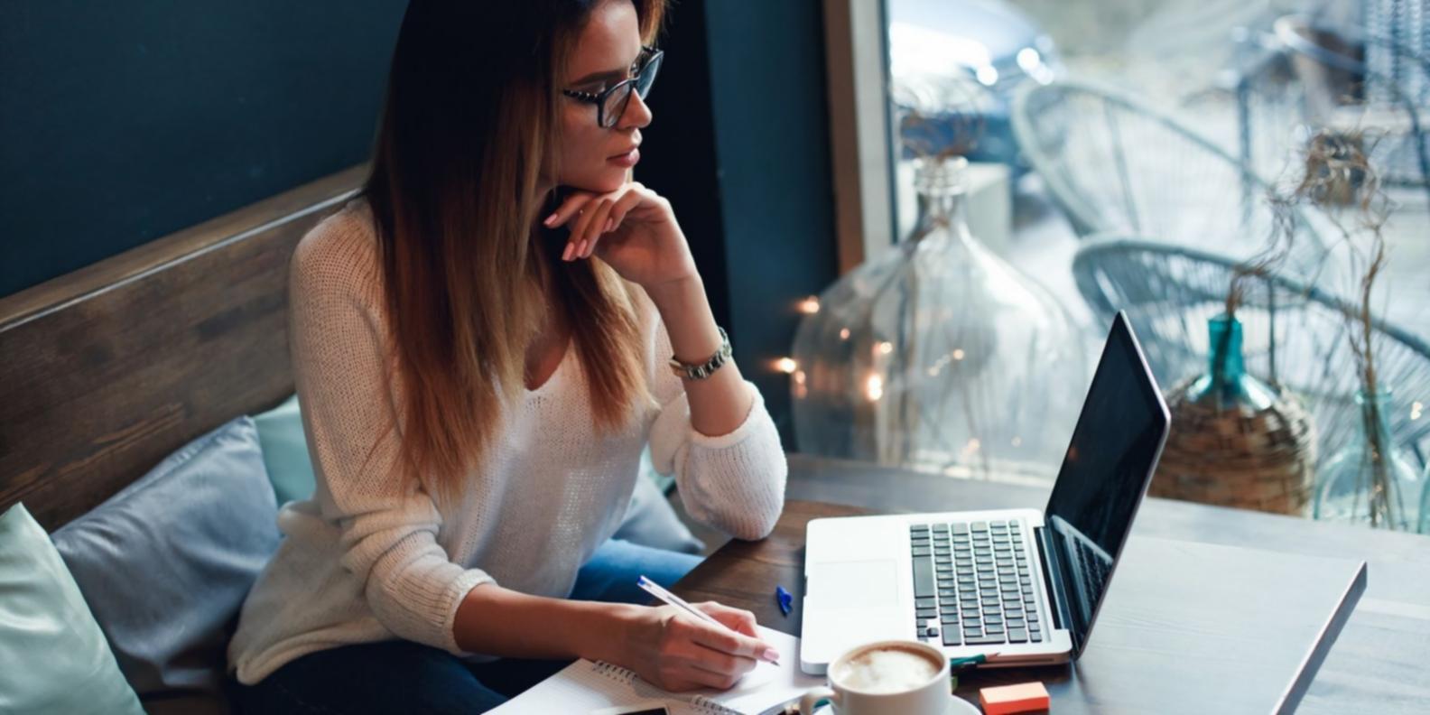 Übersicht eines strukturierten Workshop-Modulplans auf einem Bildschirm